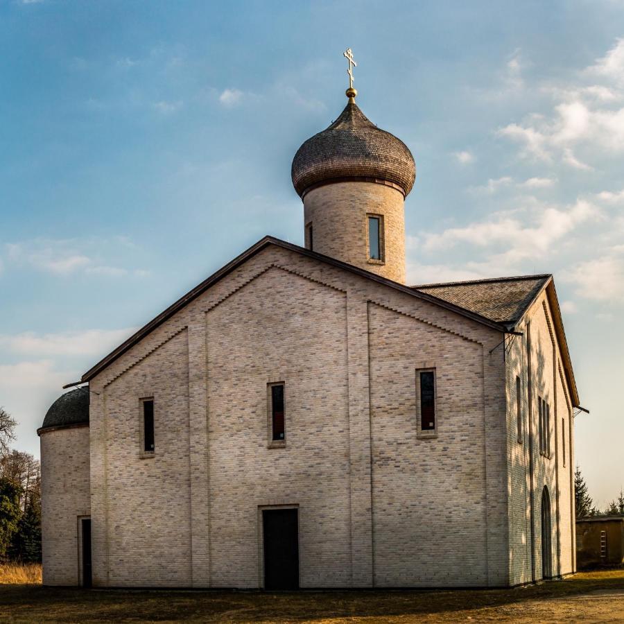 St. Georg Kloster Milmersdorf 外观 照片