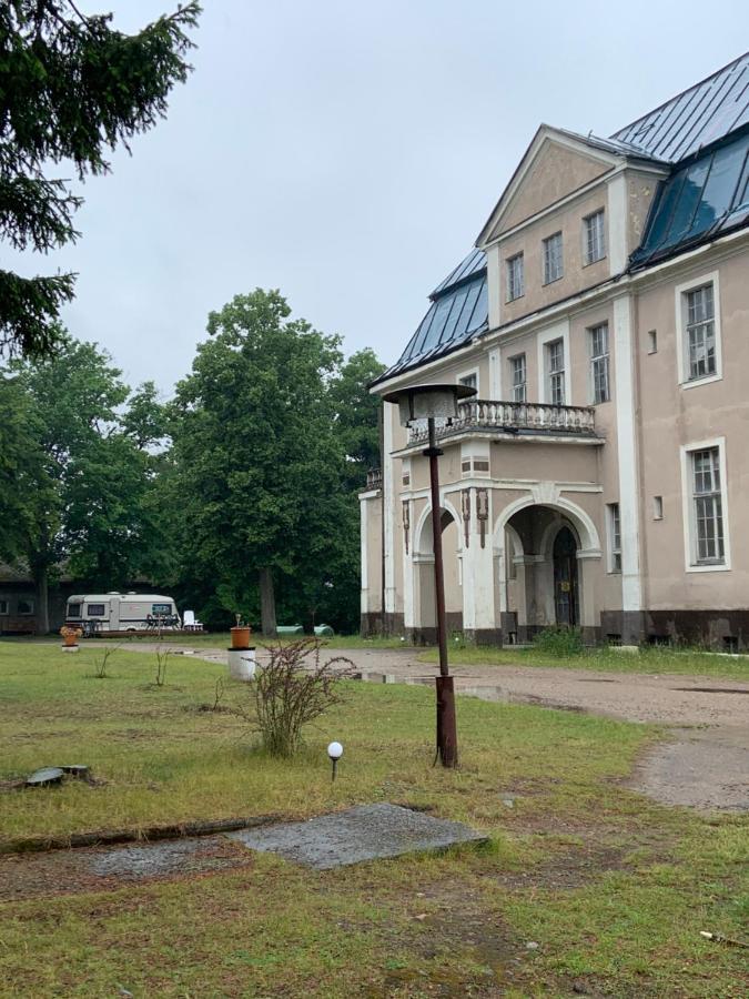 St. Georg Kloster Milmersdorf 外观 照片