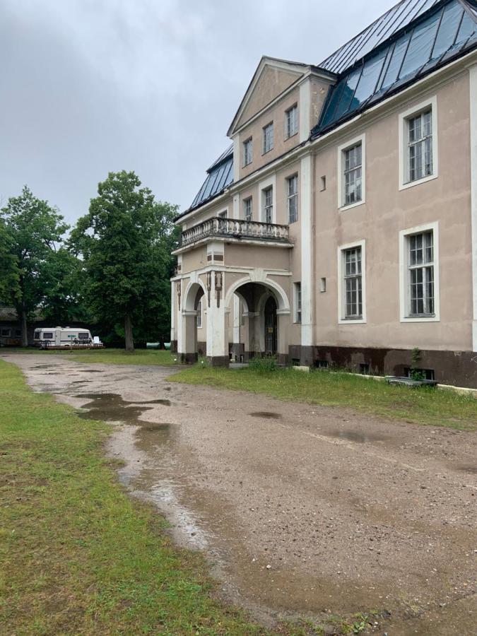 St. Georg Kloster Milmersdorf 外观 照片