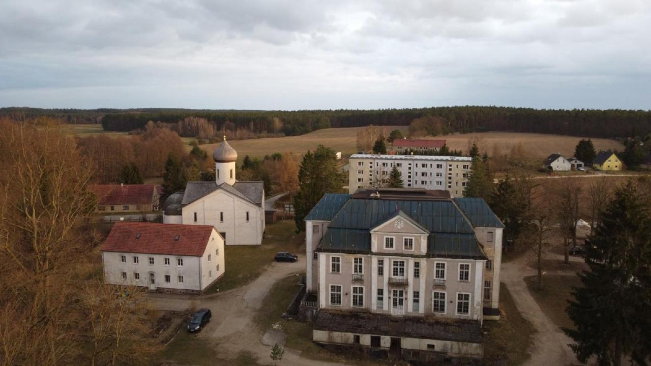 St. Georg Kloster Milmersdorf 外观 照片